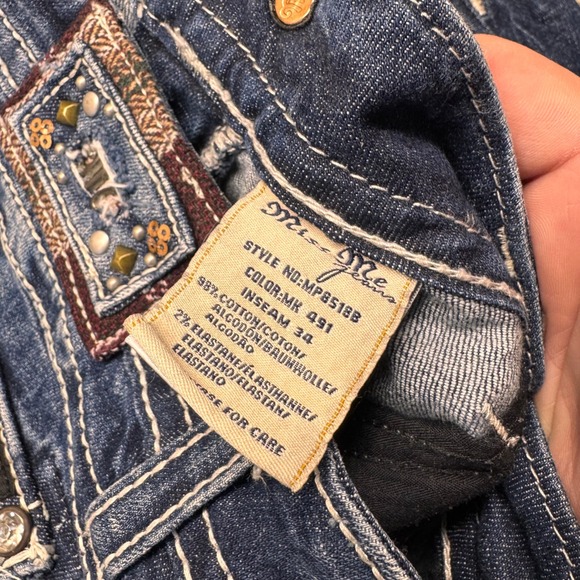 Miss Me Womens Mid Rise Bootcut Jeans MP8518B Dark Wash Embellished Size 31x34 - Picture 8 of 10